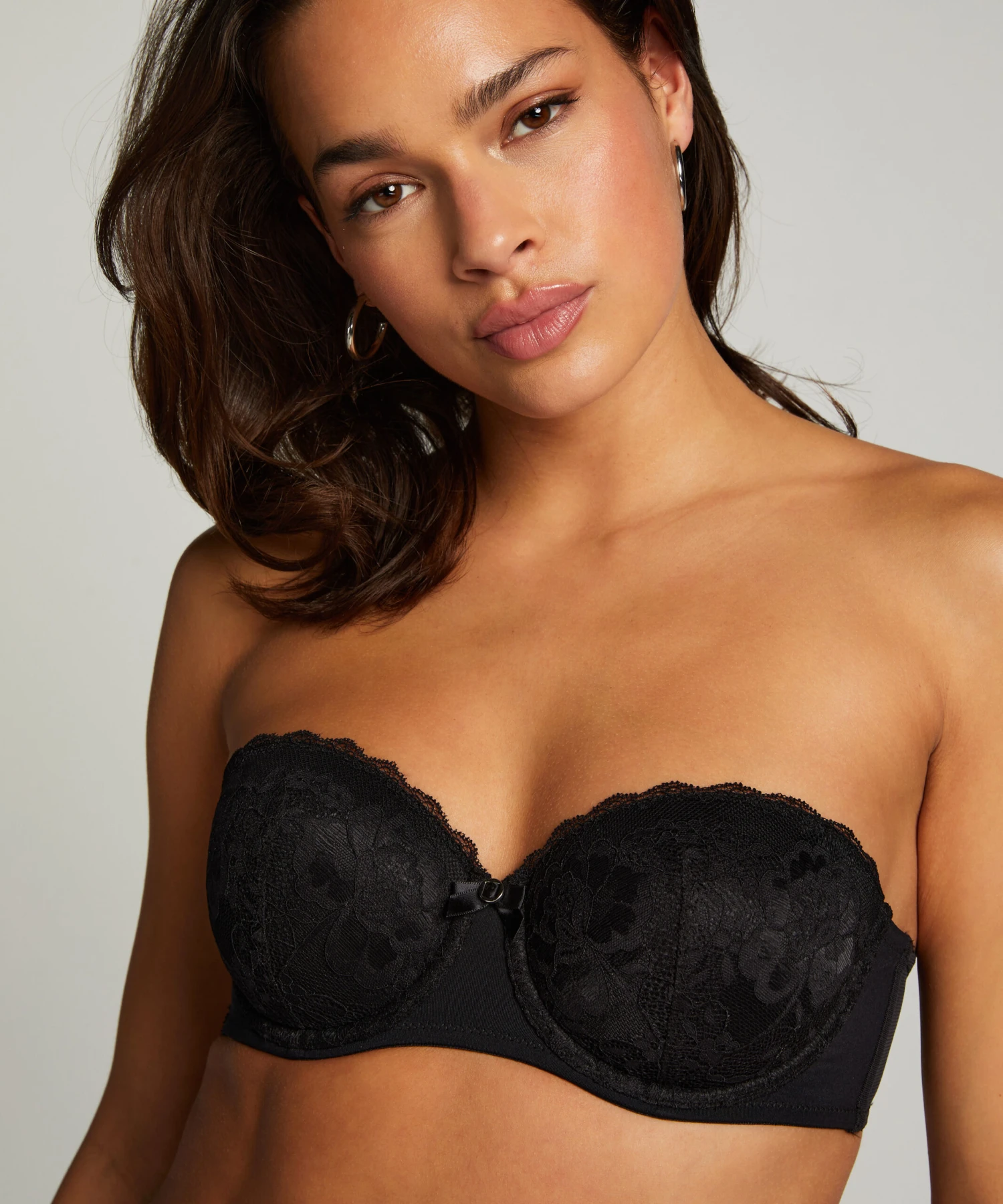 Soutien-gorge à Armatures Préformé Sans Bretelles Maya - Noir 4 Soutien-gorge à Armatures Préformé Sans Bretelles Maya - Noir – Image 2