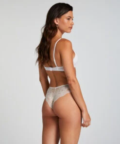 Slip Brésilien Chelsea - Blanc 9 Slip Brésilien Chelsea - Blanc -Catrin La Lingerie Boutique 170181 4