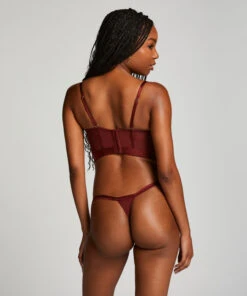 String Malika - Rouge 9 String Malika - Rouge -Catrin La Lingerie Boutique 195495 4