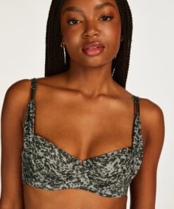 Catrin La Lingerie Boutique -Catrin La Lingerie Boutique 200892 2