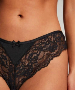 Slip Brésilien Jambes Hautes Dora - Noir 8 Slip Brésilien Jambes Hautes Dora - Noir -Catrin La Lingerie Boutique 201548 2