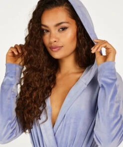 Peignoir Court Velours - Bleu 8 Peignoir Court Velours - Bleu -Catrin La Lingerie Boutique 201669 2