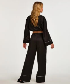 Veste Courte à Manches Longues - Noir -Catrin La Lingerie Boutique 201991 4