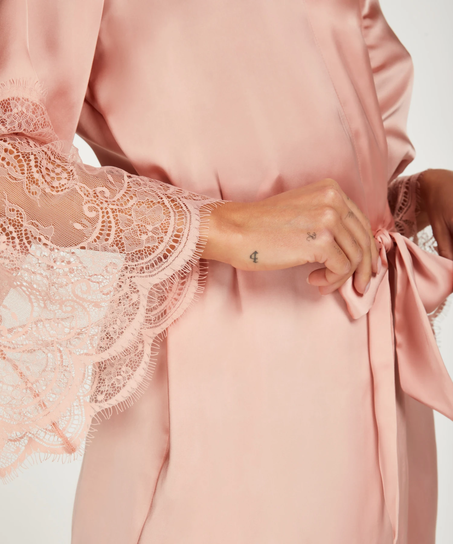 Kimono Satin - Rose 4 Kimono Satin - Rose – Image 2